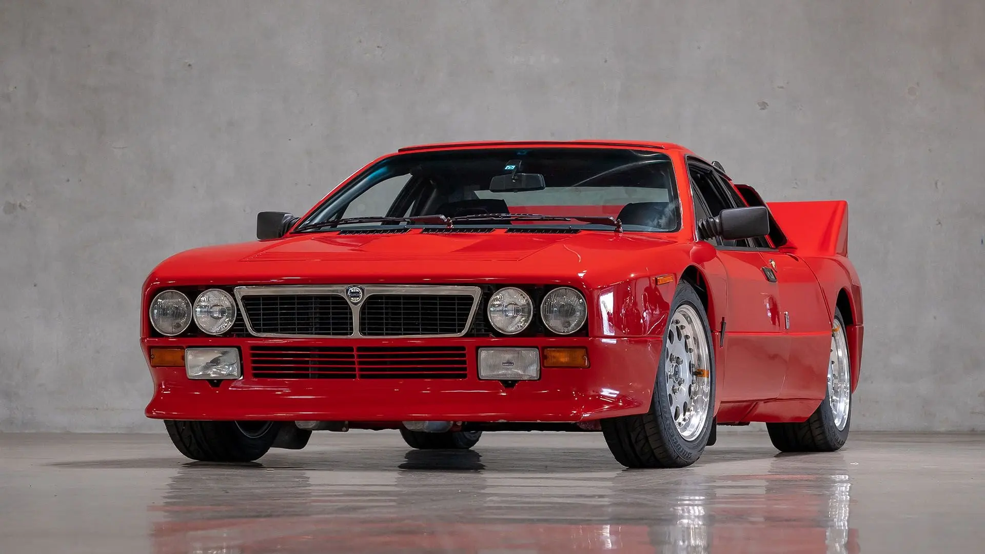 Red Rally 037 Stradale, front three-quarter