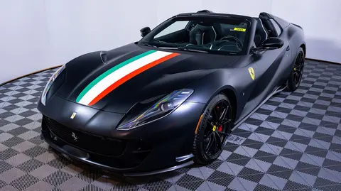 812 GTS — photograph