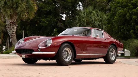 275 GTB Alloy — photograph