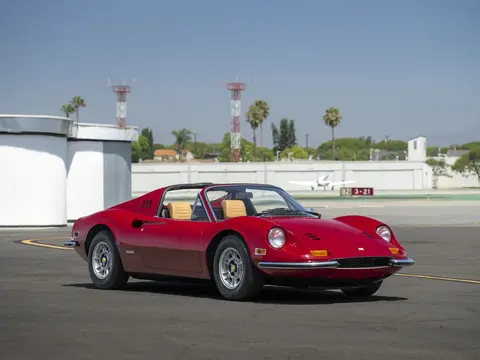 Dino 246 GTS — photograph