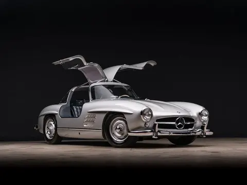 300 SL Gullwing — photograph