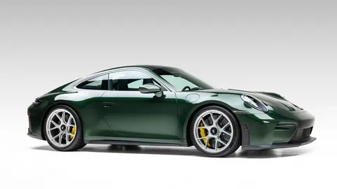 911 GT3 Touring Lightweight Package — photograph
