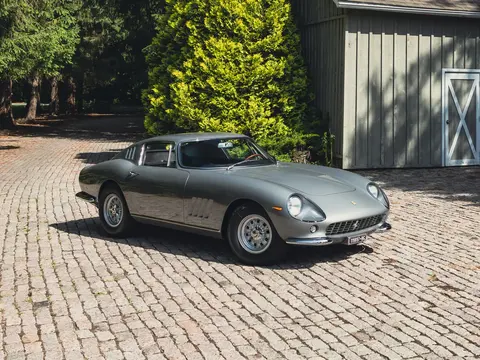 275 GTB by Scaglietti — photograph